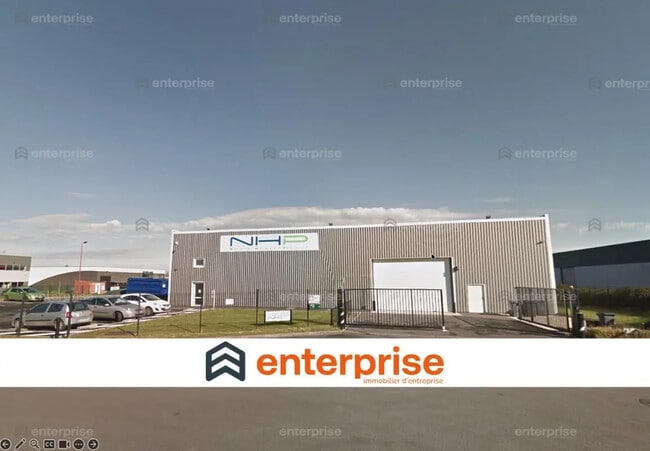 Plus de détails pour Local d'activités à louer