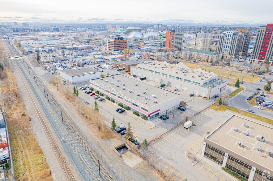 5700 1st St SW, Calgary, AB à louer - Aérien – Image 3 sur 7