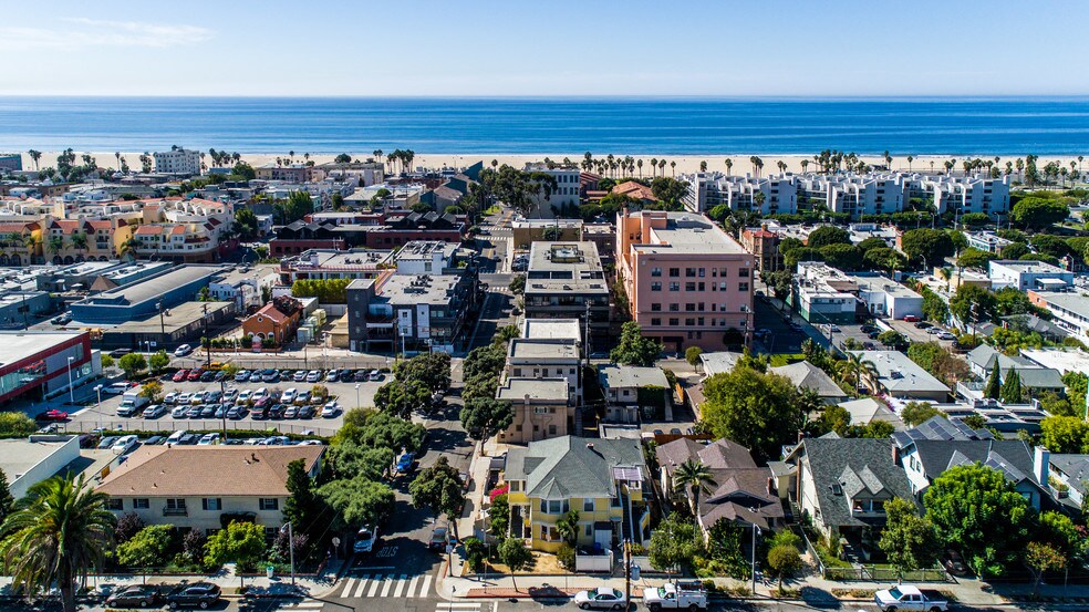 241 Marine St, Santa Monica, CA à vendre - Aérien – Image 3 sur 28