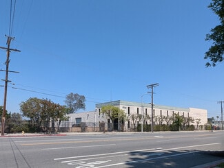 Plus de détails pour 8866 Laurel Canyon Blvd, Sun Valley, CA - Industriel/Logistique à louer
