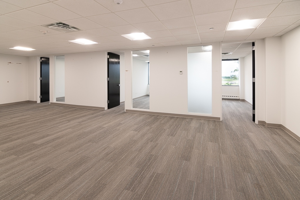 3701 Algonquin Rd, Rolling Meadows, IL à louer Photo intérieure– Image 1 sur 5