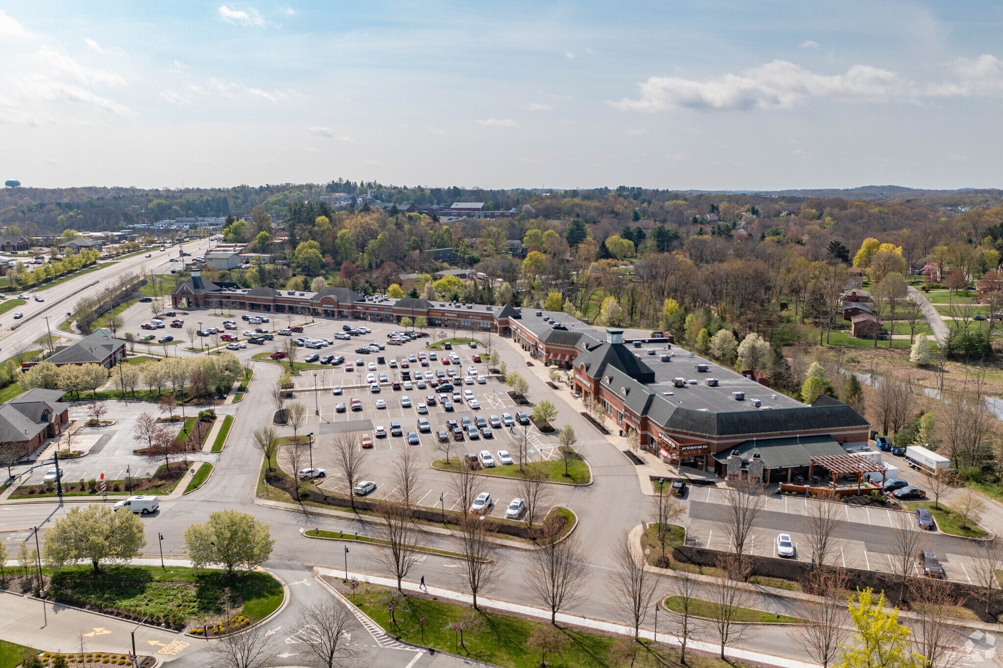 12001-12083 Perry Hwy, Wexford, PA à louer Photo de l’immeuble– Image 1 sur 7