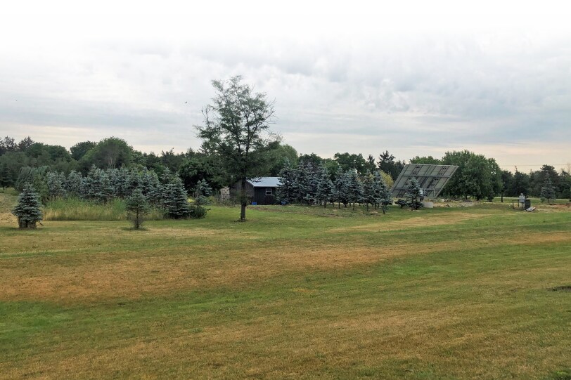 1292 Old Highway 8, Hamilton, ON à vendre - Photo principale – Image 1 sur 2