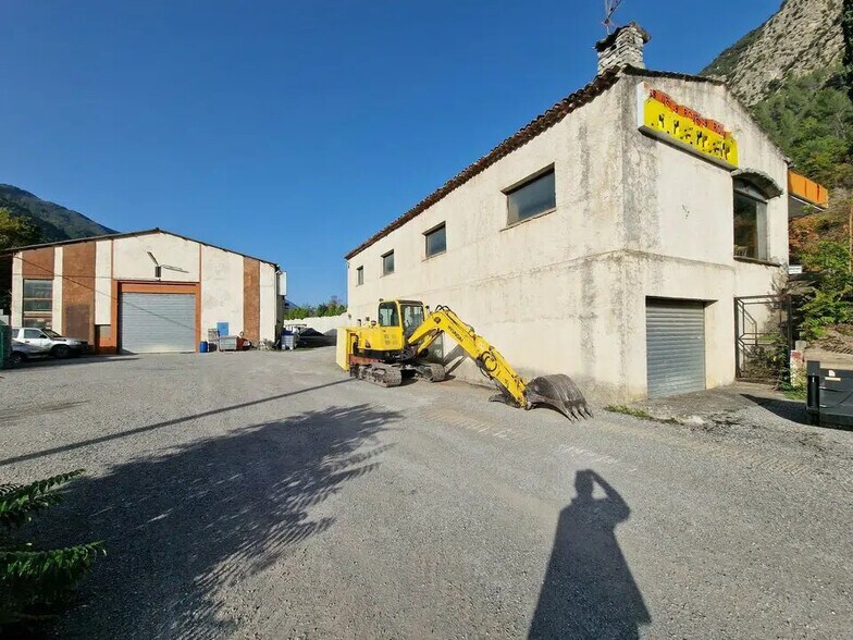 Industriel/Logistique dans Touët-sur-Var à vendre - Photo de l’immeuble – Image 2 sur 6