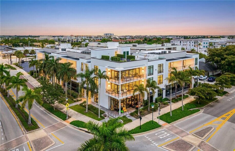 850 Central Ave, Naples, FL à louer - Photo de l’immeuble – Image 2 sur 3