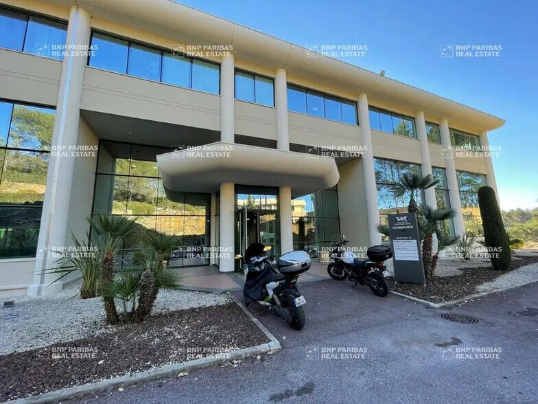 Bureau dans Valbonne à louer - Photo de l’immeuble – Image 2 sur 14