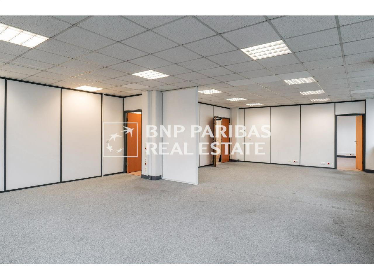 Bureau dans Bagnolet à louer Photo de l’immeuble– Image 1 sur 14