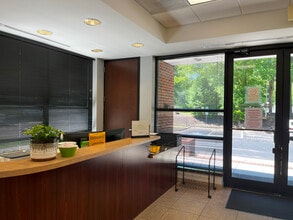 115 Mackenan Dr, Cary, NC à louer Photo intérieure– Image 2 sur 12