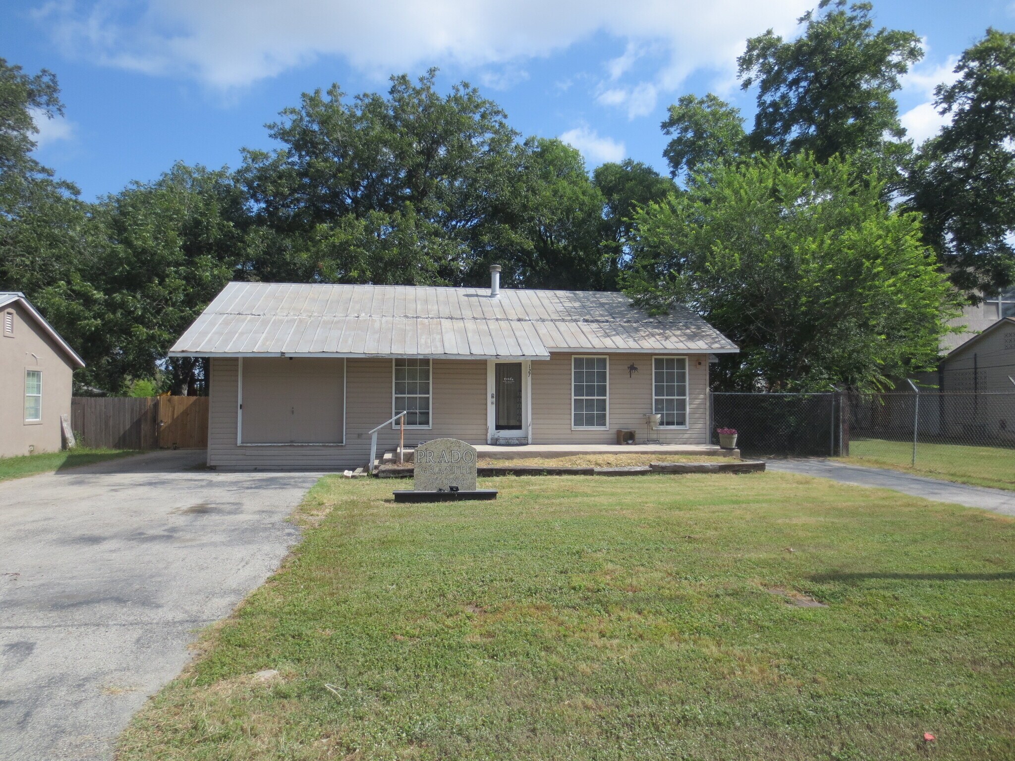 127 Seale Rd, San Antonio, TX à vendre Photo principale– Image 1 sur 9
