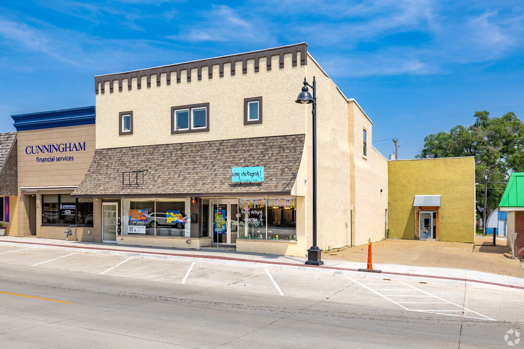 307 E Main St, Knoxville, IA à vendre Photo de l’immeuble– Image 1 sur 27