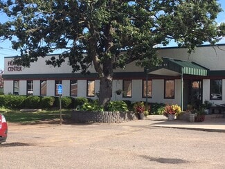 Plus de détails pour 2497 7th Ave E, North Saint Paul, MN - Bureau à louer
