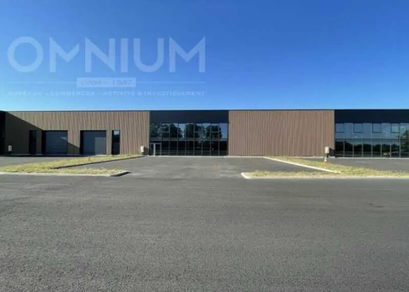 Bureau dans Ambérieux à louer - Photo de l’immeuble – Image 2 sur 8