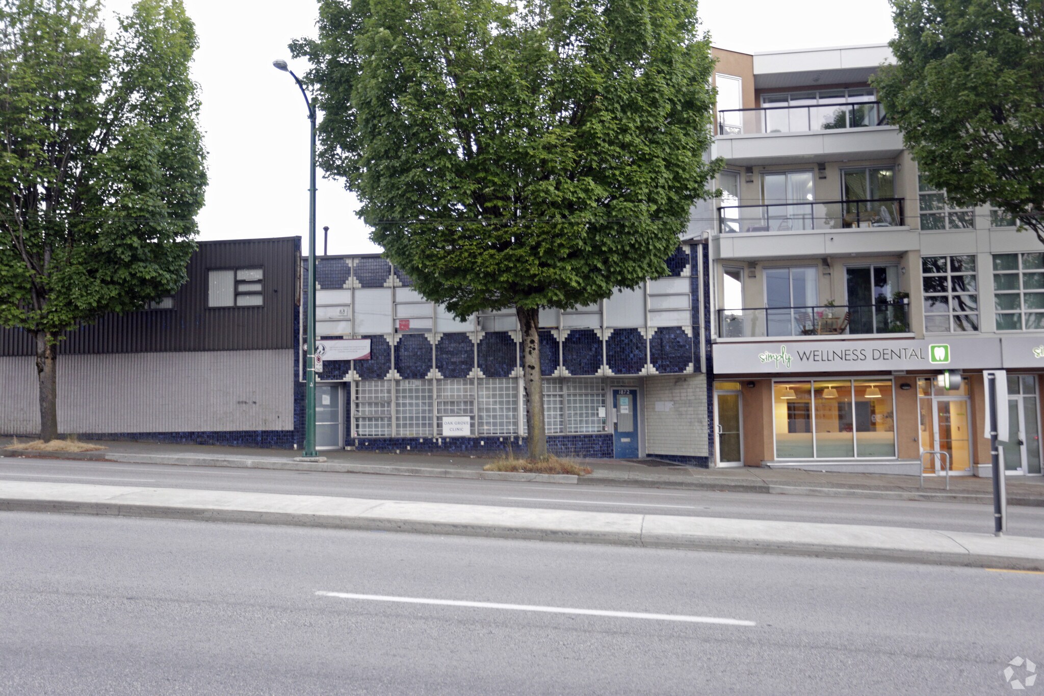1872-1874 Kingsway, Vancouver, BC à vendre Photo principale– Image 1 sur 41