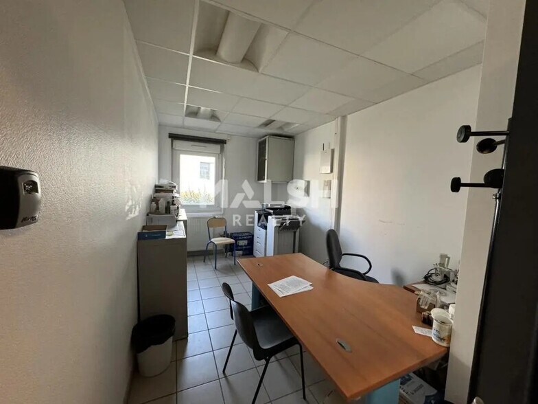 Bureau dans Saint-Étienne à louer - Photo de l’immeuble – Image 2 sur 5