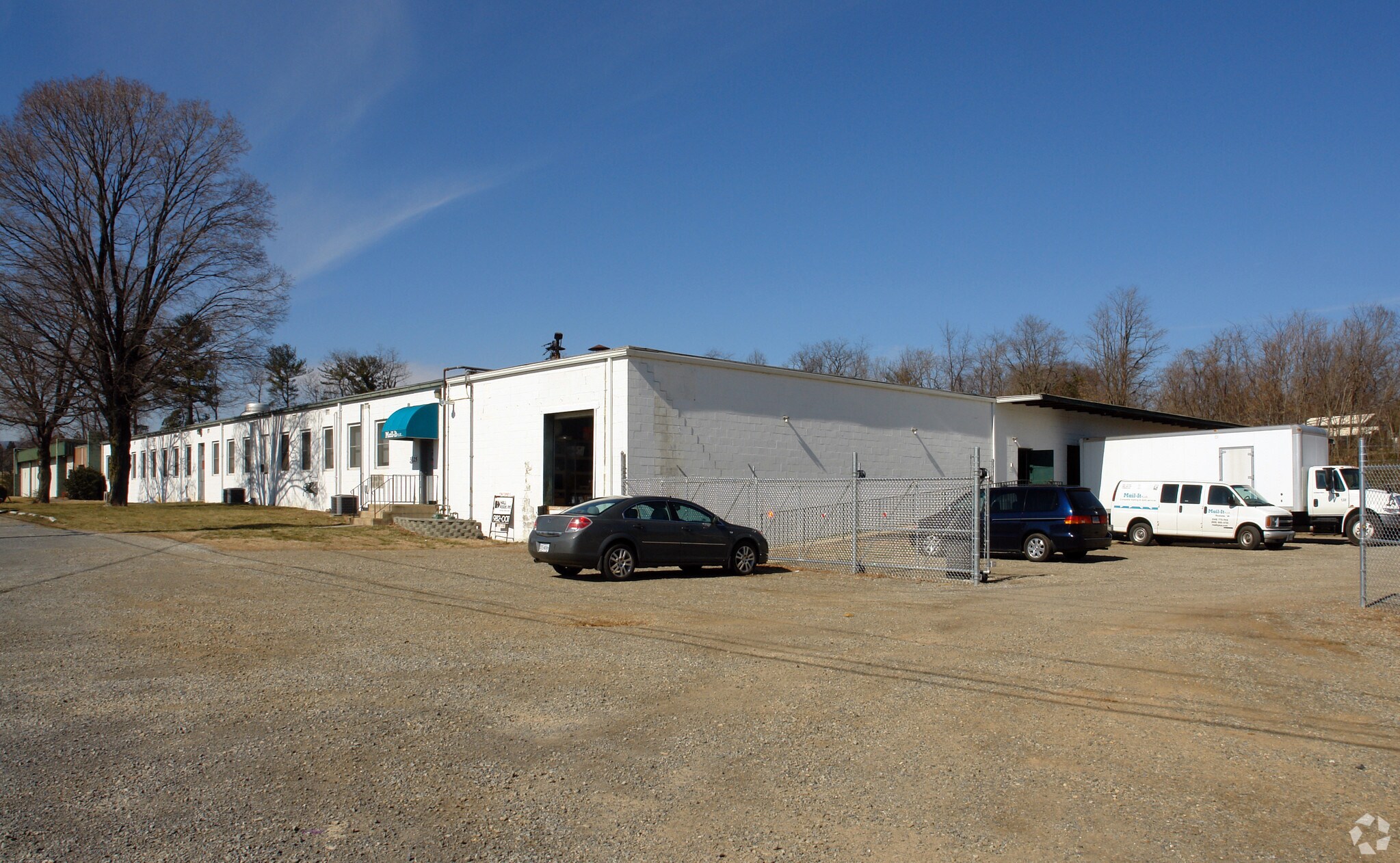 3125 Salem Tpke NW, Roanoke, VA à vendre Photo de l’immeuble– Image 1 sur 11