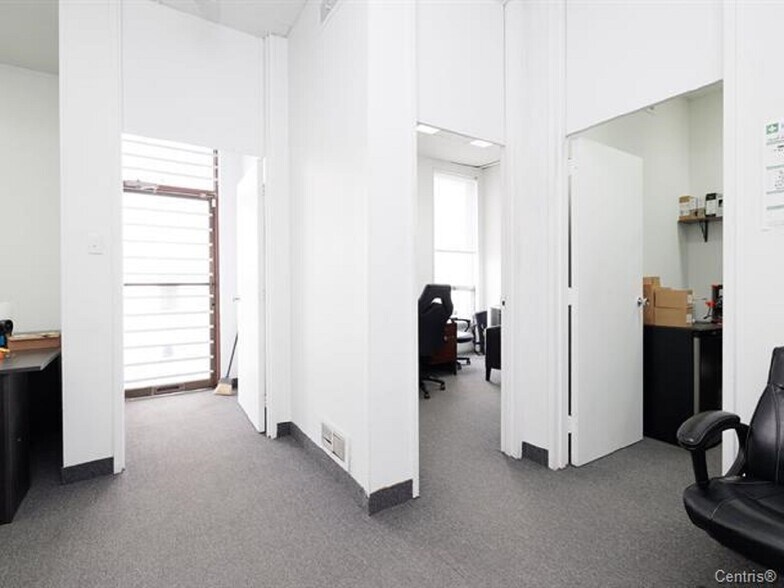 160-178 Rue Benjamin-Hudon, Montréal, QC à louer - Photo de l’immeuble – Image 3 sur 5