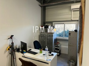 Local d’activités dans La Penne-sur-Huveaune à louer Photo intérieure– Image 2 sur 5