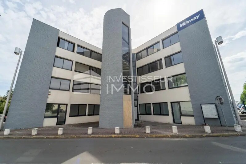 Bureau dans Évry-Courcouronnes à louer - Photo de l’immeuble – Image 3 sur 6
