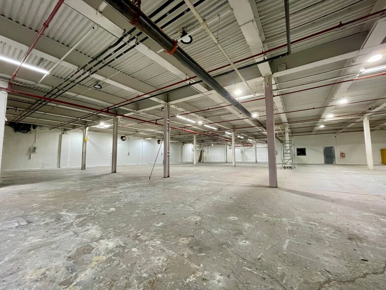 13 Kentucky Ave, Paterson, NJ à louer - Photo de l’immeuble – Image 2 sur 2