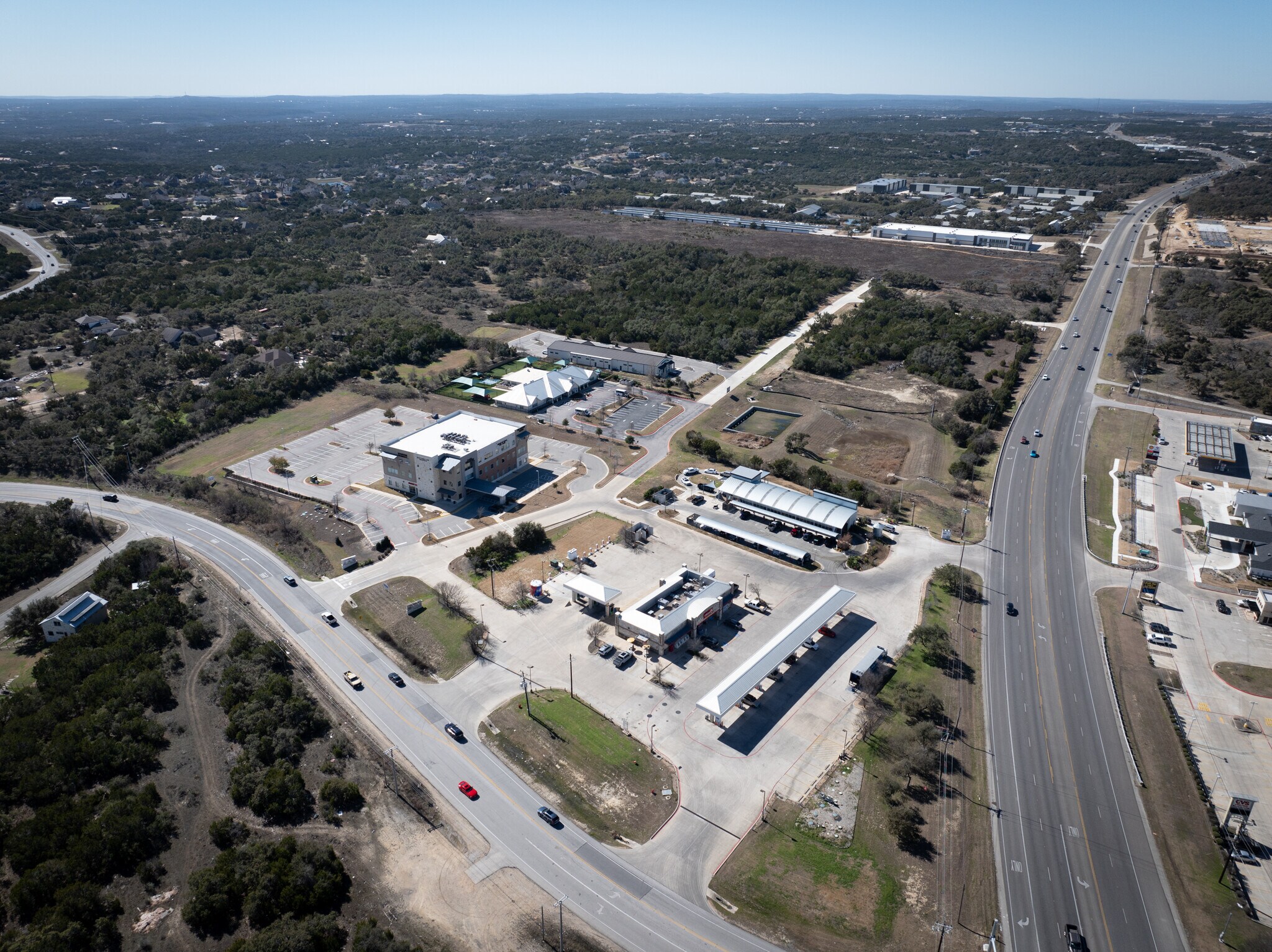 US 290/ Sawyer Ranch Road portefeuille de 2 biens à vendre sur LoopNet.fr Photo principale– Image 1 sur 5