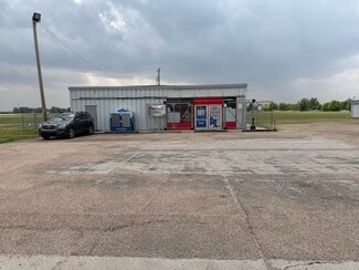 Plus de détails pour 31 NE 30 Rd, Great Bend, KS - Spécialisé à vendre