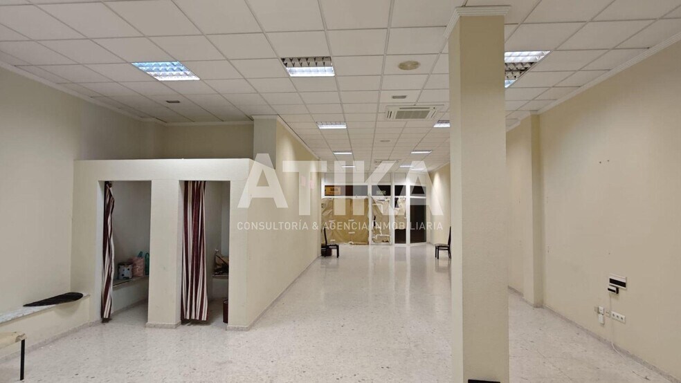Local commercial dans Ontinyent, Valencia à louer - Photo intérieure – Image 2 sur 6