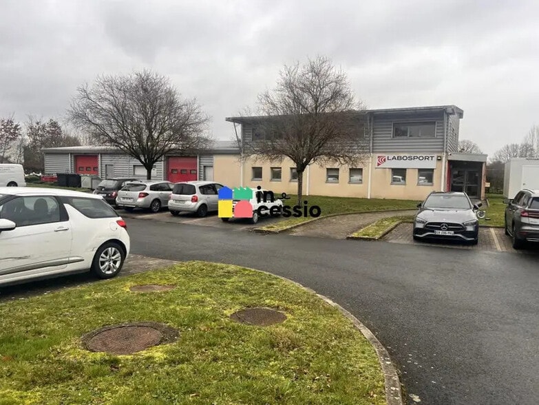Local d'activités dans Le Mans à vendre - Photo de l’immeuble – Image 2 sur 19