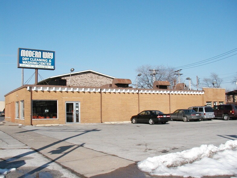 15339 Chicago Rd, Dolton, IL à louer - Photo de l’immeuble – Image 2 sur 4