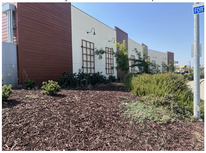 1951 Walters Rd, Suisun City, CA à louer - Photo de l’immeuble – Image 3 sur 11