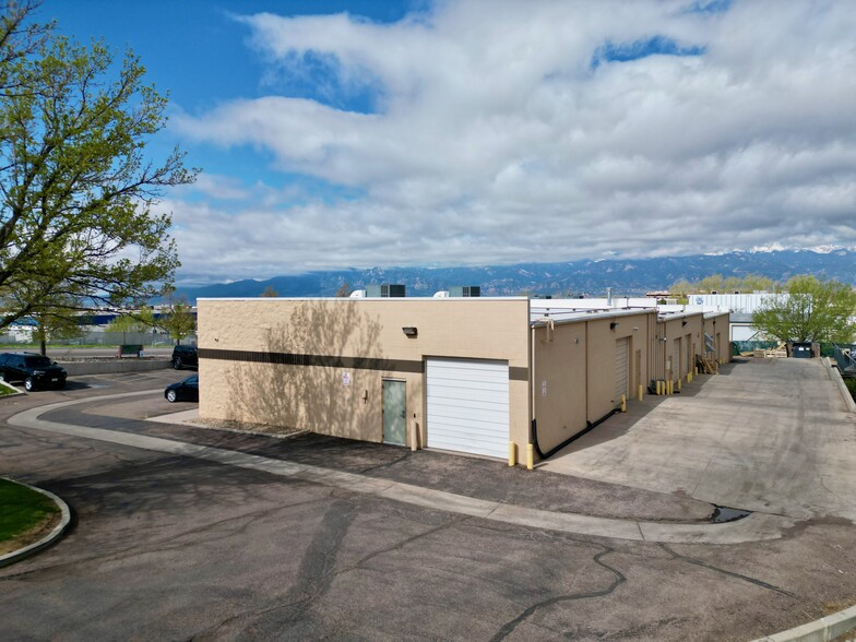 1020 Ford St, Colorado Springs, CO à louer - Photo de l’immeuble – Image 3 sur 11
