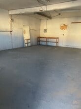 210 W Oldfield St, Lancaster, CA à louer Photo intérieure– Image 1 sur 6