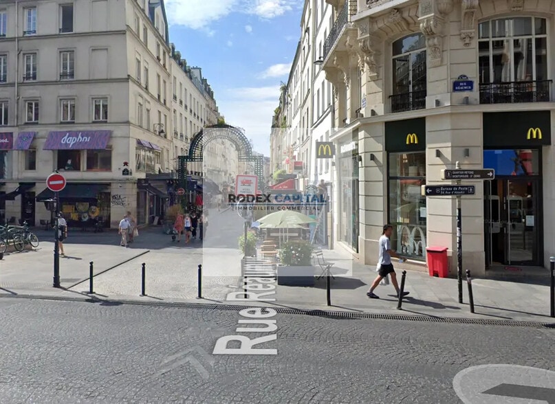 Local commercial dans Paris à louer - Photo de l’immeuble – Image 1 sur 3