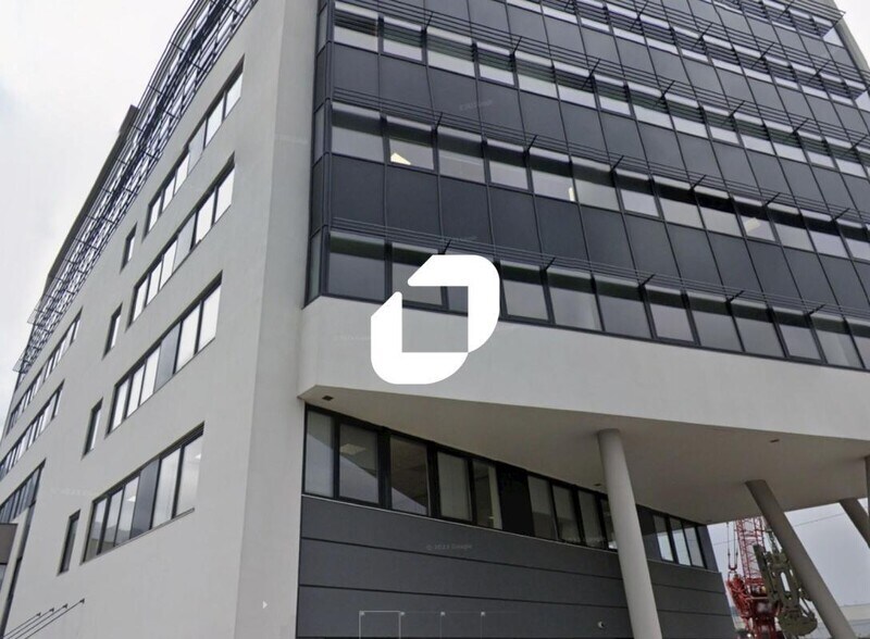 Bureau dans Échirolles à louer - Photo de l’immeuble – Image 1 sur 5