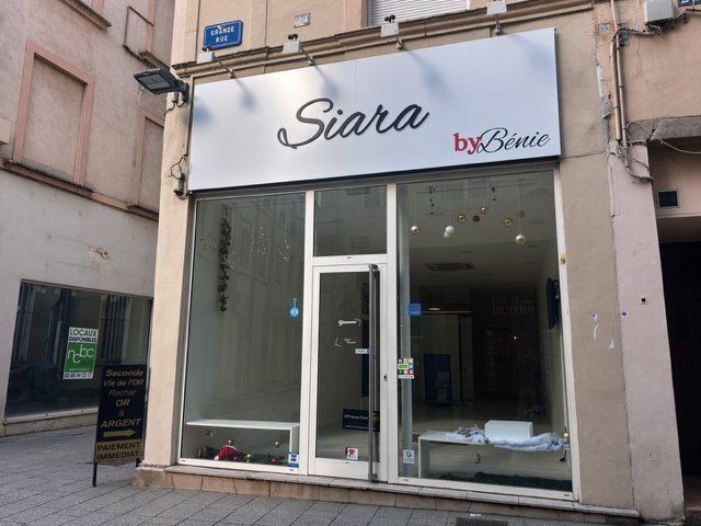 Local commercial dans Chalon-sur-Saône à louer - Photo de l’immeuble – Image 2 sur 2