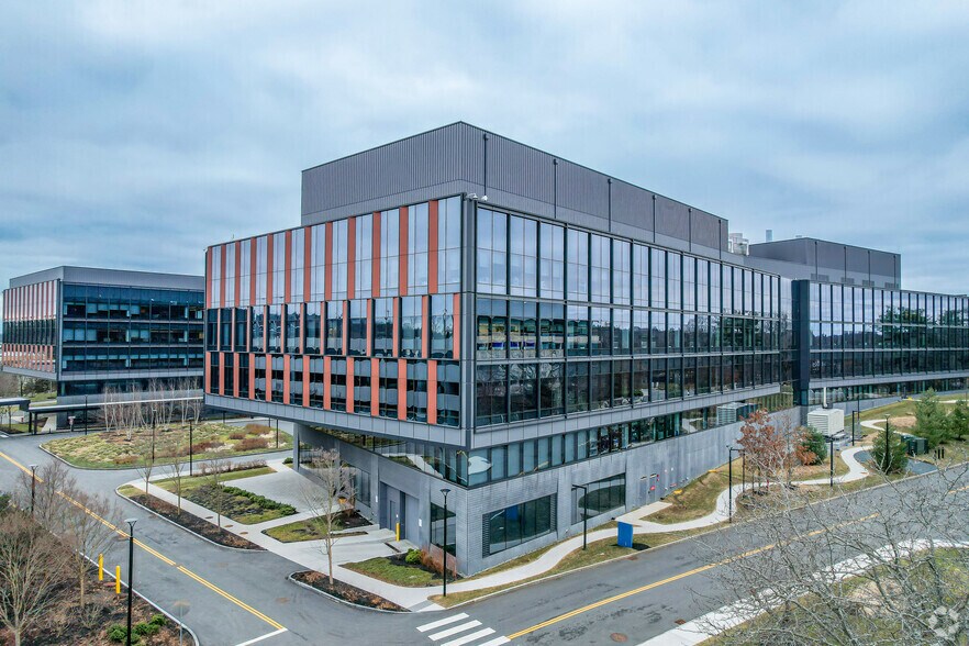 225 Wyman St, Waltham, MA à louer - Photo principale – Image 1 sur 5