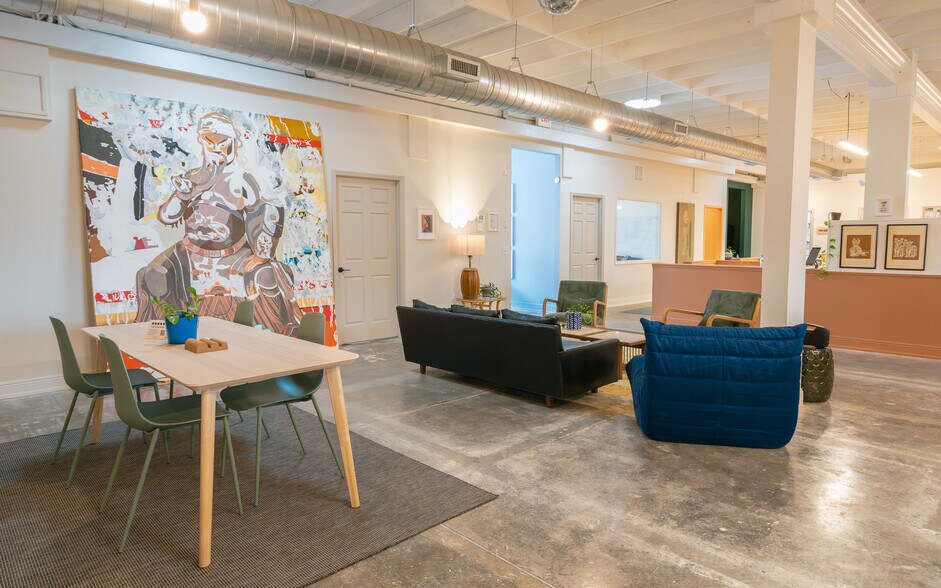 1802 E 3rd Ave, Tampa, FL à louer - Photo intérieure – Image 1 sur 7
