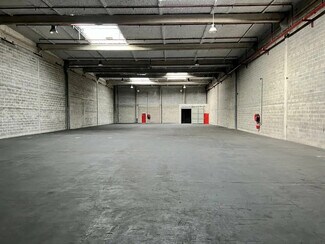 Plus de détails pour Bureau, Local d'activités à louer