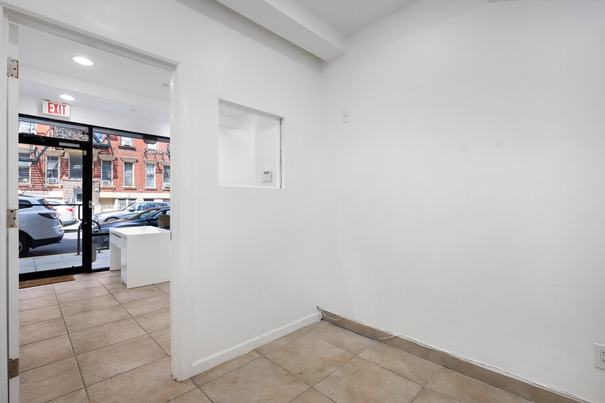 229 E 2nd St, New York, NY à louer - Photo intérieure – Image 3 sur 16