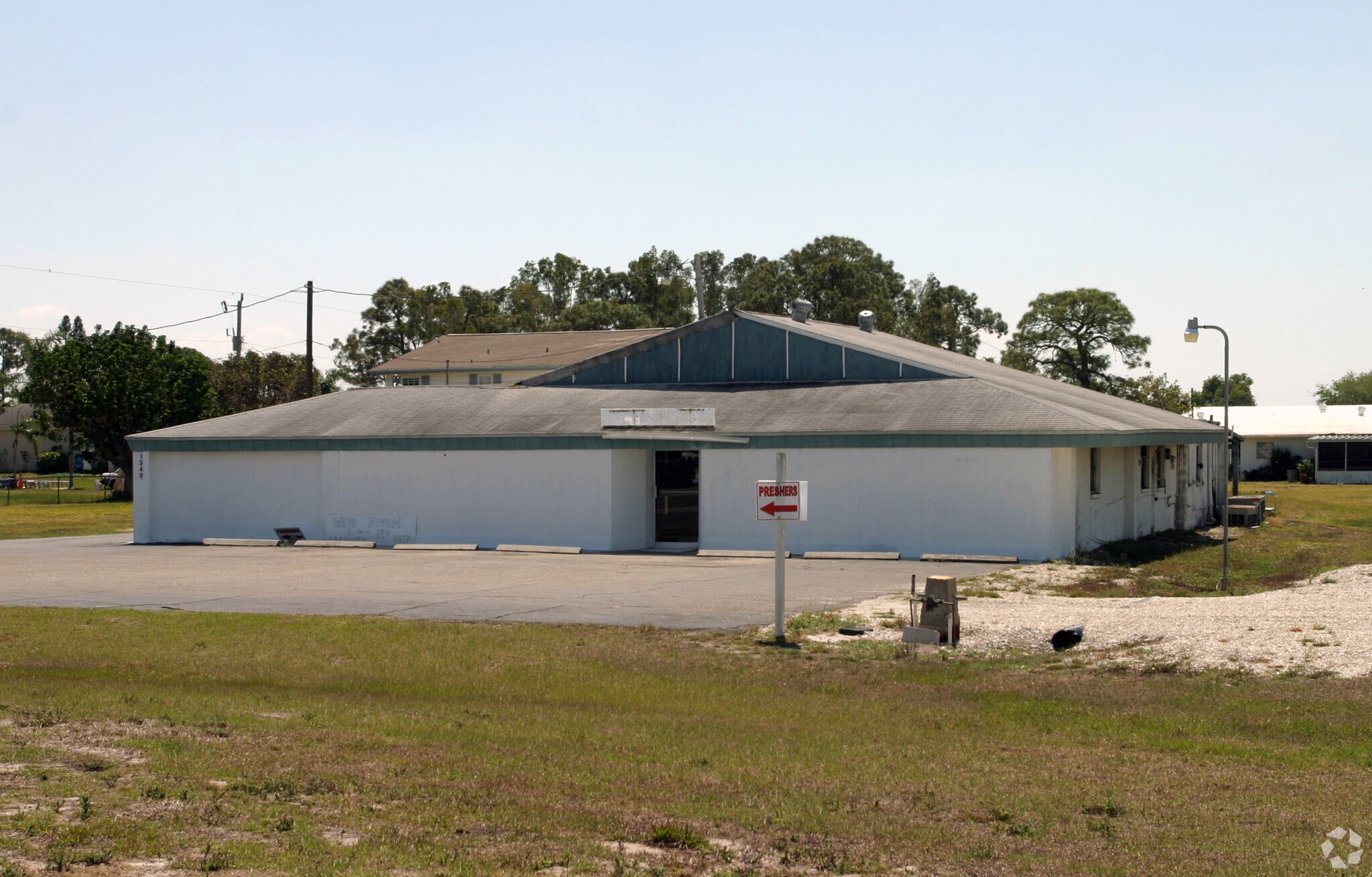 1351-1353 Old Pondella Rd, Cape Coral, FL à vendre Photo de l’immeuble– Image 1 sur 11