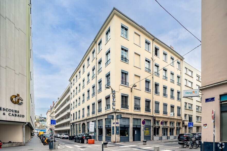 Bureau dans Lyon à louer - Photo principale – Image 1 sur 6
