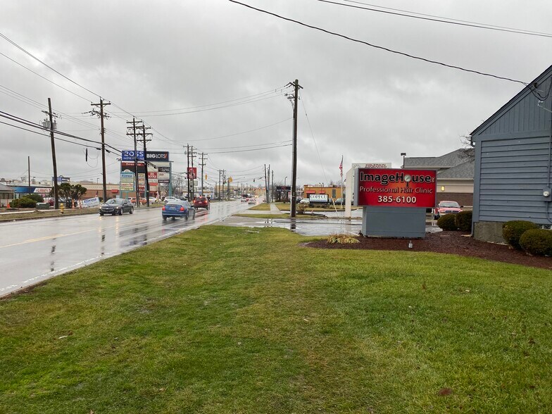 3542 Springdale Rd, Cincinnati, OH à vendre - Photo de l’immeuble – Image 1 sur 32