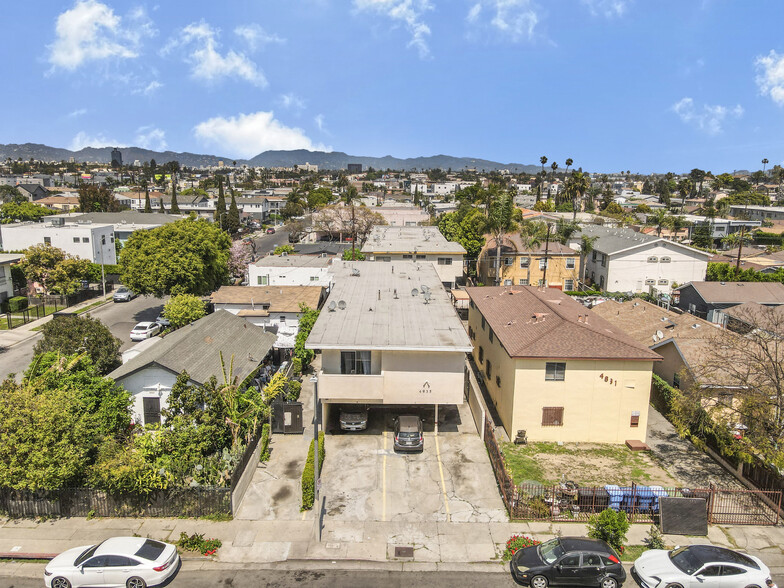 4835 Pickford St, Los Angeles, CA à vendre - Photo de l’immeuble – Image 2 sur 22