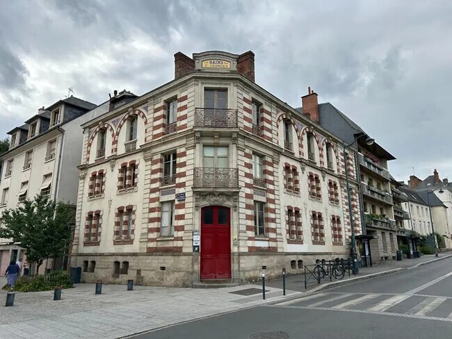 Plus de détails pour Bureau à vendre