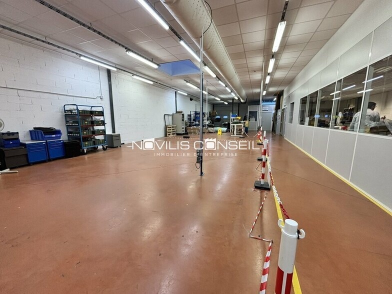 Local d’activités dans Colomiers à louer - Photo intérieure – Image 2 sur 8