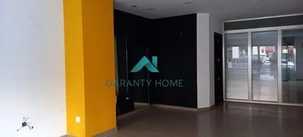 Local commercial dans Badajoz, Badajoz à louer Photo intérieure– Image 2 sur 3