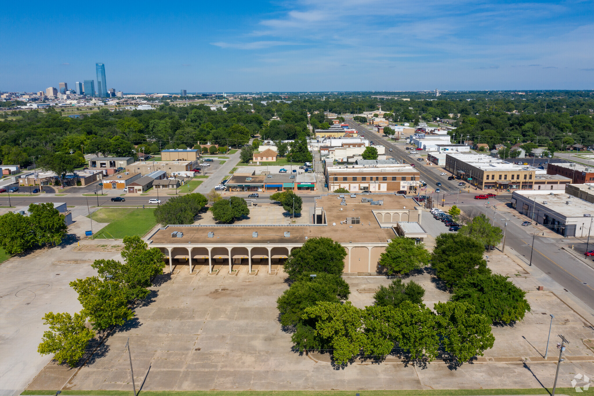 2301 Exchange Ave, Oklahoma City, OK à louer Photo de l’immeuble– Image 1 sur 3