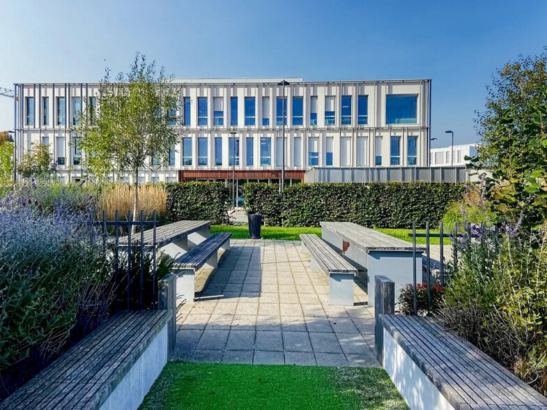 Bureau dans Villeneuve-d'Ascq à louer - Photo de l’immeuble – Image 3 sur 10