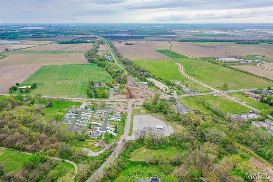2202 N Bluff Rd, Glen Carbon, IL à vendre - Aérien – Image 2 sur 8