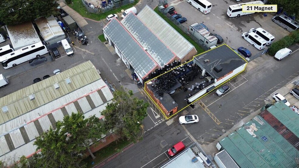 Magnet Rd, Wembley à louer - Photo de l’immeuble – Image 2 sur 7