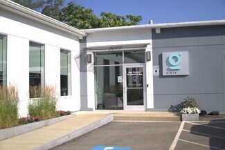 Plus de détails pour 89 Rumford Ave, Newton, MA - Industriel/Logistique à louer